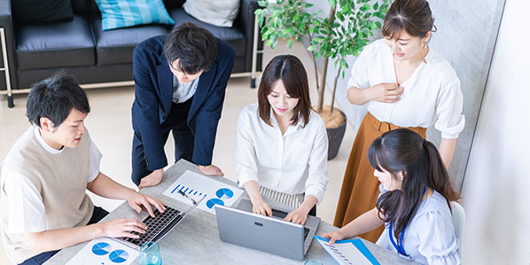 What is the difference between HRM and HCM?